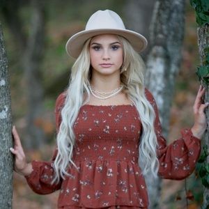 Meet your Posher, Peyton